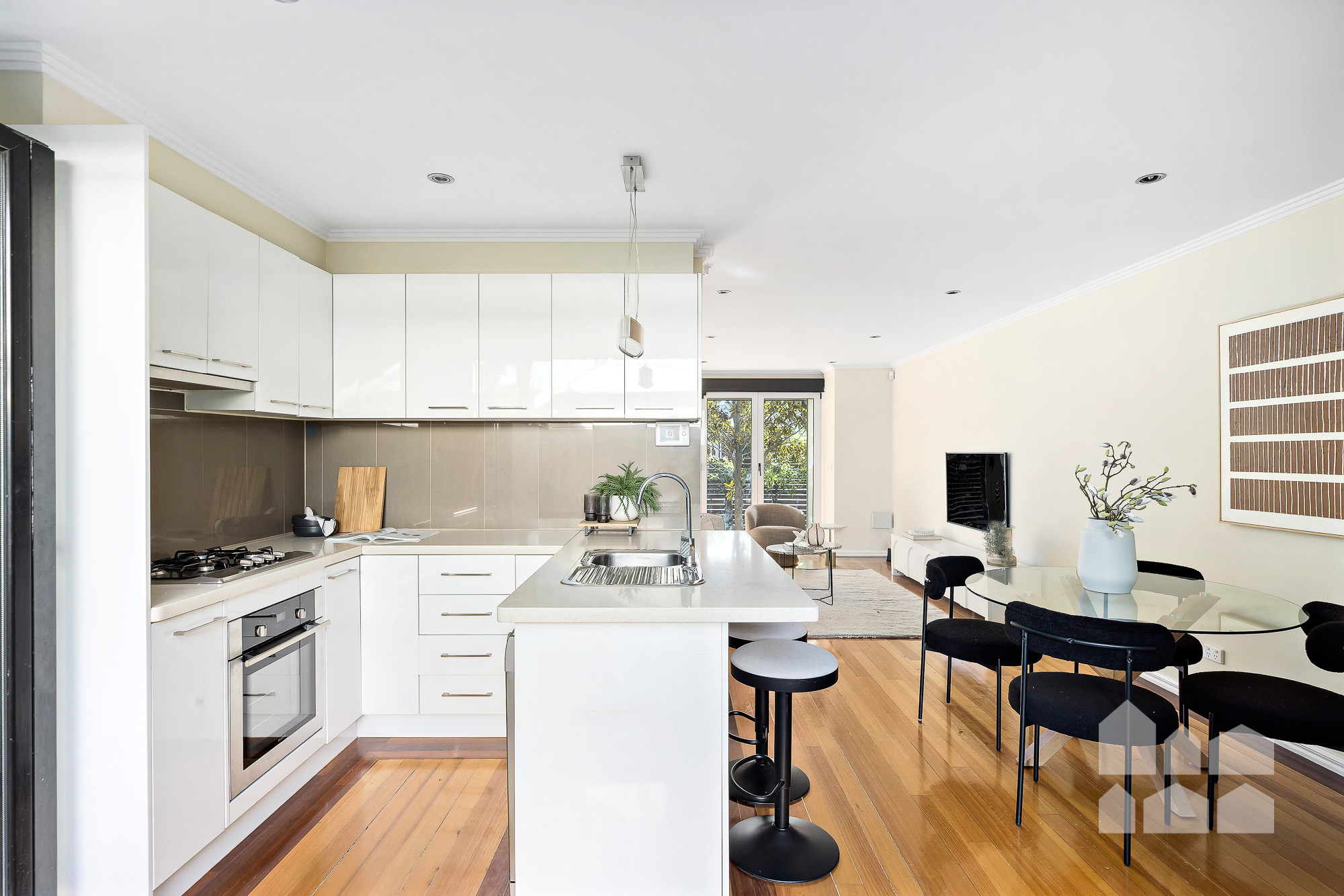 13 Canterbury Street, Yarraville - Thumbnail 7