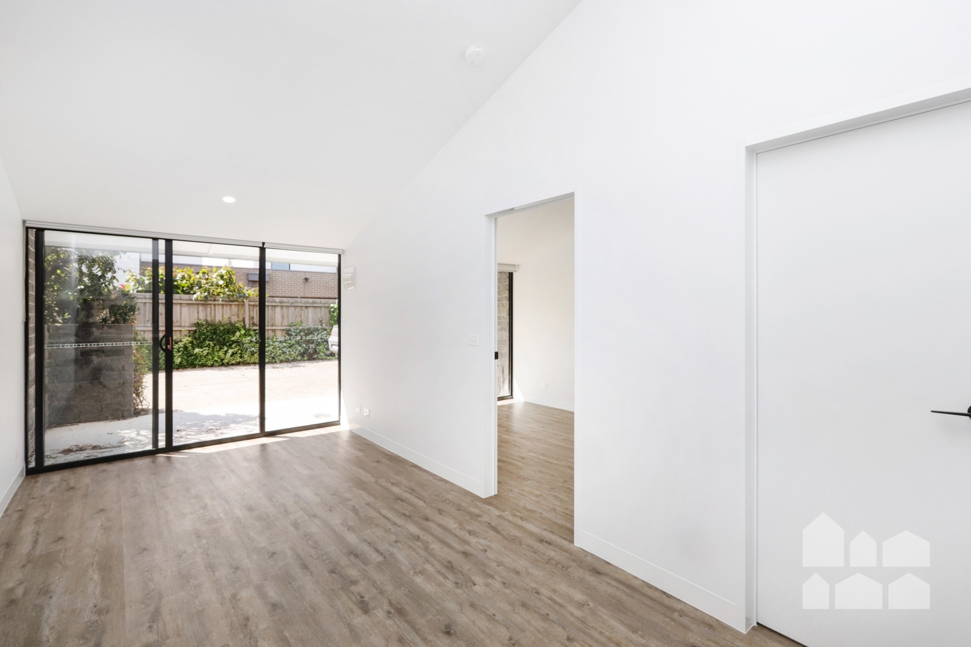3/45 Vernon Street SOUTH KINGSVILLE, South Kingsville - Thumbnail 2